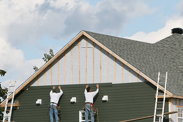 Professional Emergency Siding Repair technician working in Hardyville, VA